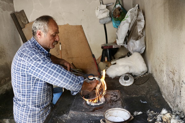 Foto - 47 yıldır yaptığı baba mesleğini gelecek kuşaklara aktarmak istiyor