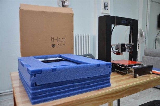 Foto - Baba-oğul 3 boyutlu yazıcı üretiyor!