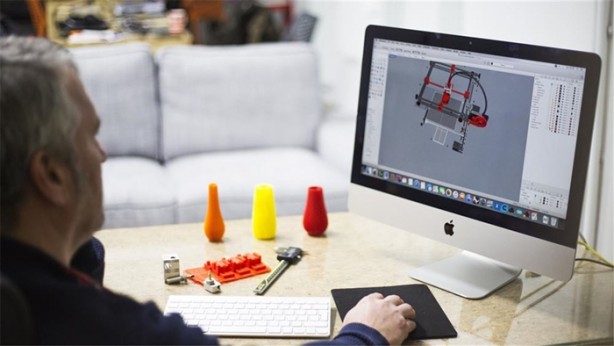 Foto - Baba-oğul 3 boyutlu yazıcı üretiyor!