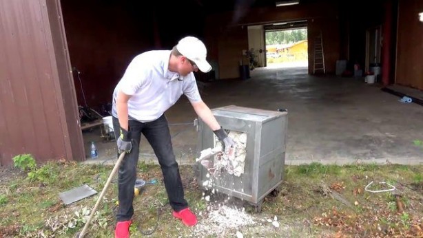 Foto - Baba oğul 30 senelik kasanın içini açtılar! İşte içinden çıkanlar...