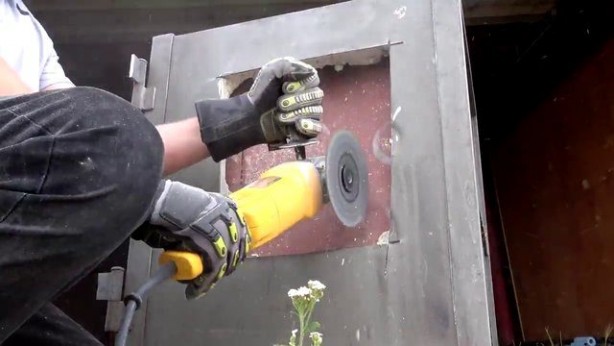 Foto - Baba oğul 30 senelik kasanın içini açtılar! İşte içinden çıkanlar...