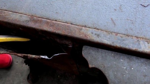 Foto - Baba oğul 30 senelik kasanın içini açtılar! İşte içinden çıkanlar...