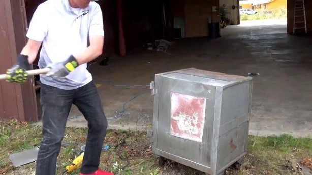 Foto - Baba oğul 30 senelik kasanın içini açtılar! İşte içinden çıkanlar...