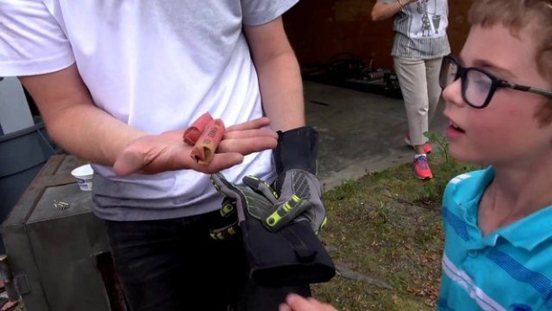 Foto - Baba oğul 30 senelik kasanın içini açtılar! İşte içinden çıkanlar...