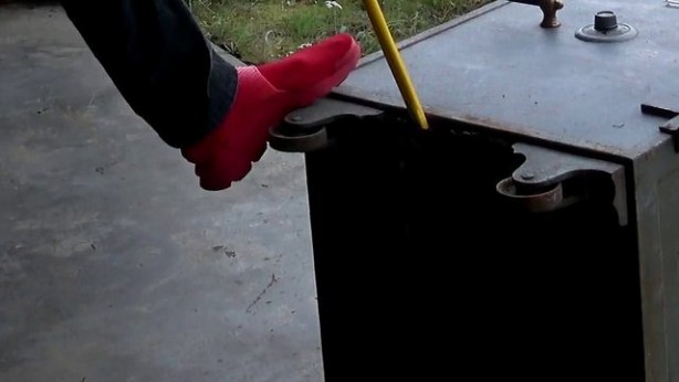 Foto - Baba oğul 30 senelik kasanın içini açtılar! İşte içinden çıkanlar...