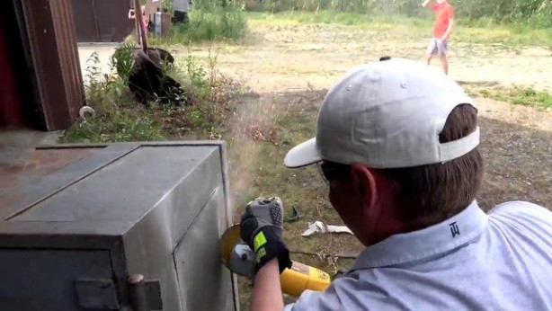 Foto - Baba oğul 30 senelik kasanın içini açtılar! İşte içinden çıkanlar...