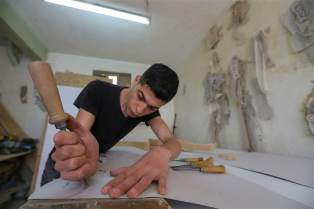 Foto - Baba-oğul Cumhurbaşkanlığı Külliyesi ve Beyaz Saray'a mobilya yaptılar