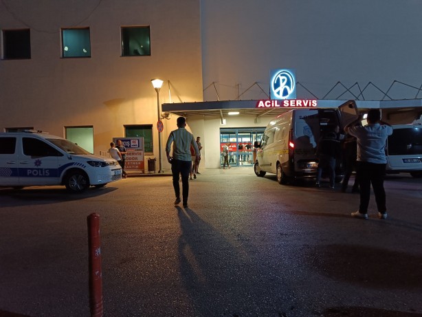 Baba ve 16 yaşındaki oğluna silahlı saldırı: 1 ölü, 1 ağır yaralı