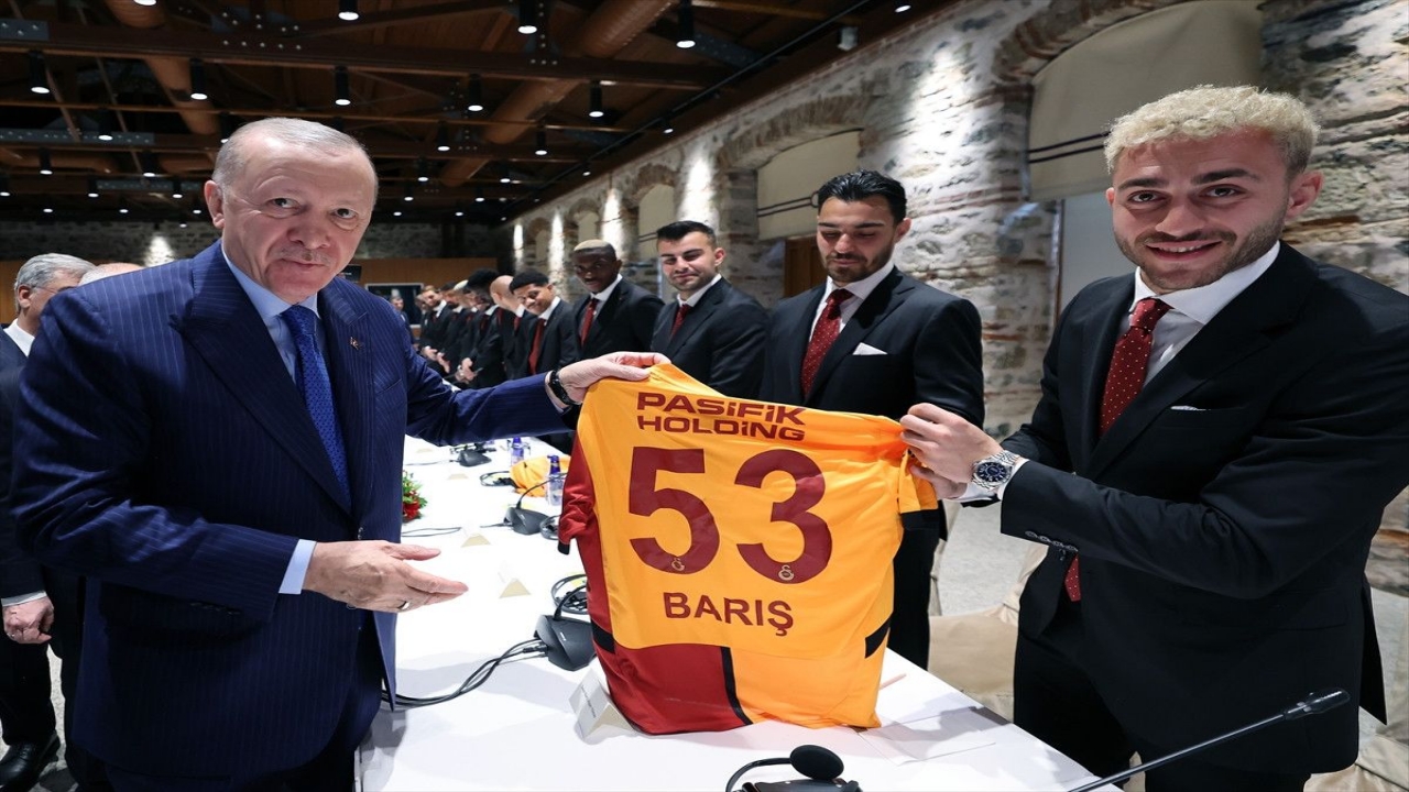 Foto - Babası sıkı İmamoğlucu olan Barış Alper Yılmaz transferinde dikkat çeken "Tayyip Erdoğan" detayı! Yeniden gündem oldu