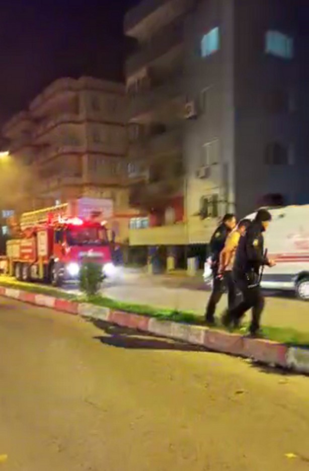 Babasına kızan genç kolonya ile evi yaktı!