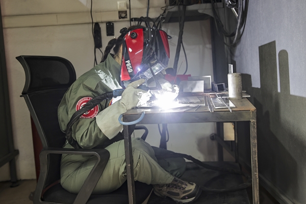 Foto - Babasına özenerek başladı... "Erkek mesleği" algısını çalışmalarıyla kırdı