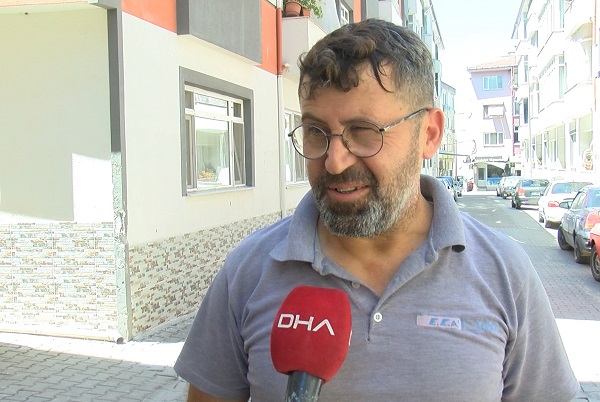 Foto - Babasından öğrendi günde 3 kez tüm sokakları süpürüyor! Bu mahallede çöp görmek mümkün değil