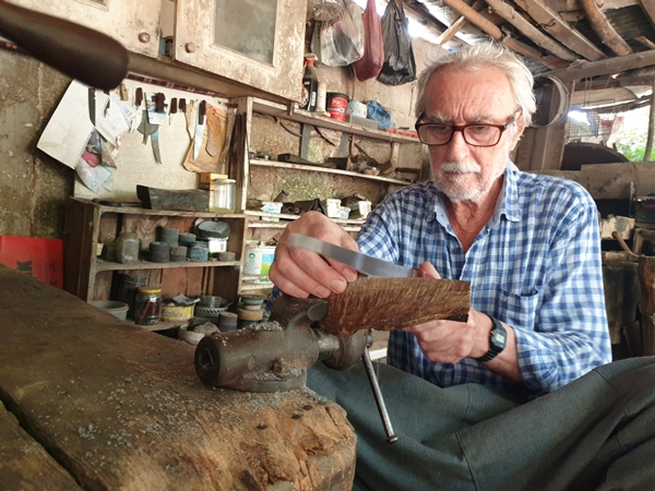 Foto - Babasından öğrendiği mesleğini 60 yıldır sürdürüyor
