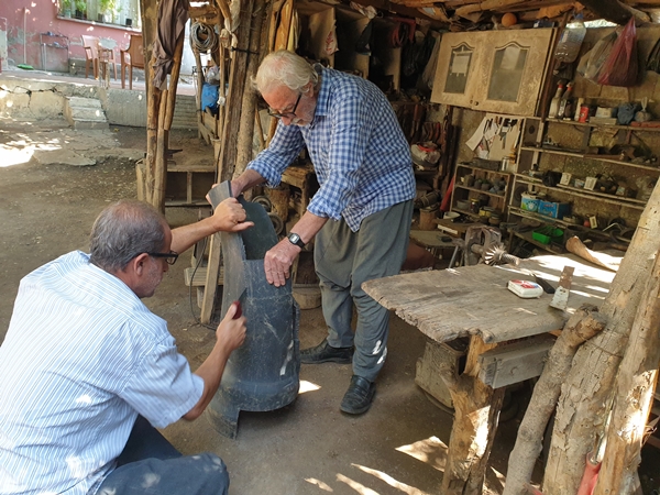 Foto - Babasından öğrendiği mesleğini 60 yıldır sürdürüyor