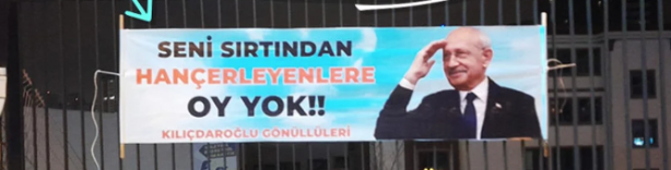 ‘Baba’sını deviren Ekrem’e mesaj! İstanbul’un göbeğinde şaşırtan pankartlar