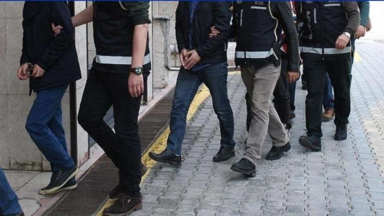 Foto - "Babasını sattı" denilmişti! Oğlu Emir Sarıgül itirafçı oldu mu?Mustafa Sarıgül’den çok konuşulacak cevap
