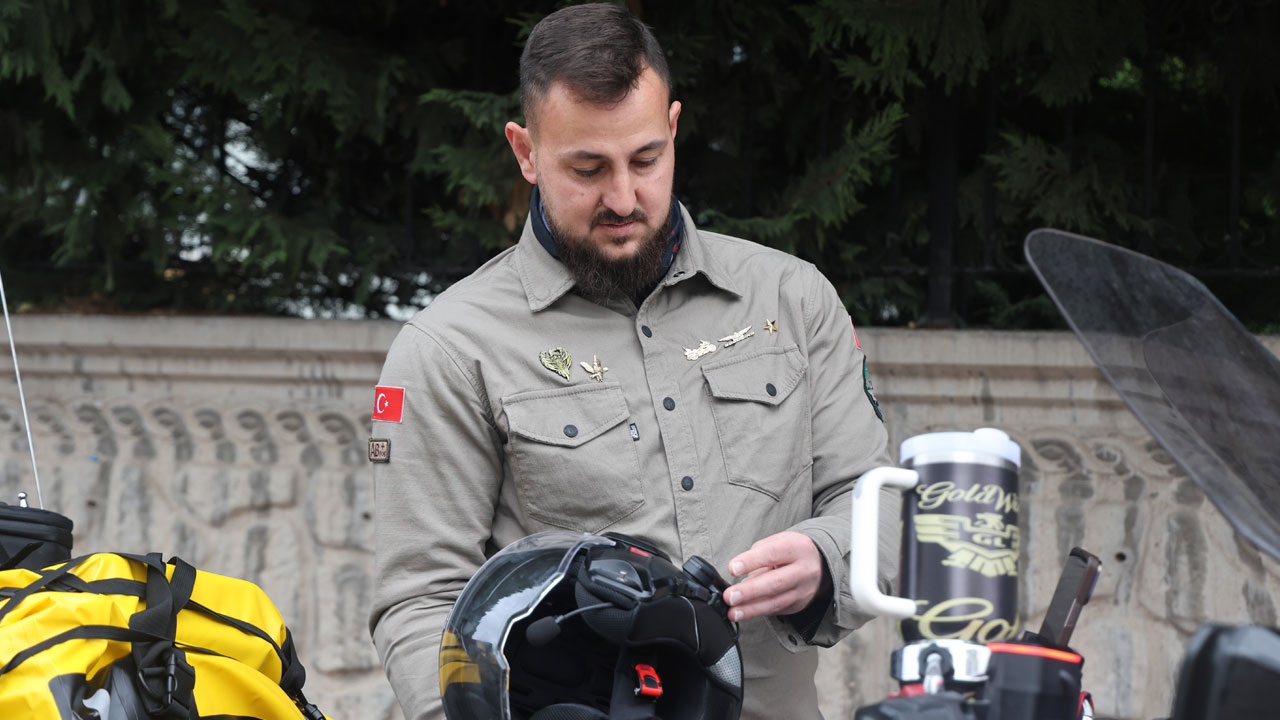 Foto - Babasıyla nasip olmadı! Motosikletle 3 bin 707 kilometrelik umre yolculuğu