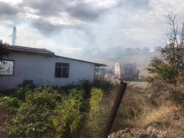 Baca temizliği yaparken ev alev aldı!