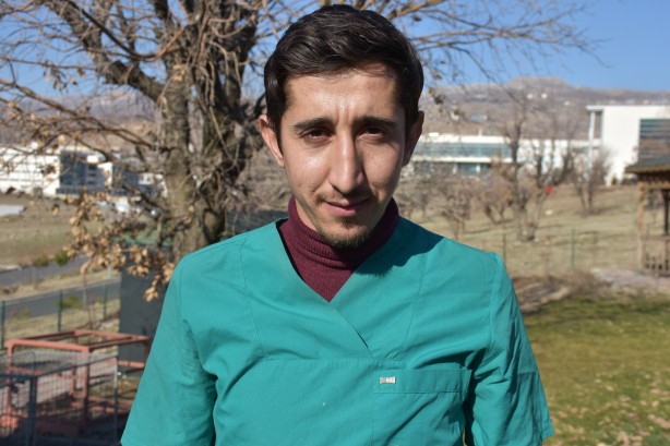 Foto - Bacağı kopan kızıl şahine kauçuk protez yapıldı