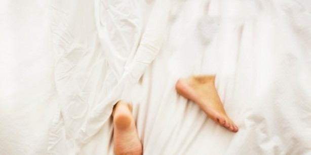 Foto - Bacaklarınızda bu belirtiler varsa dikkat!