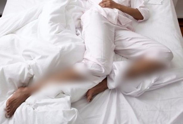 Foto - Bacaklarınızda bu belirtiler varsa dikkat!