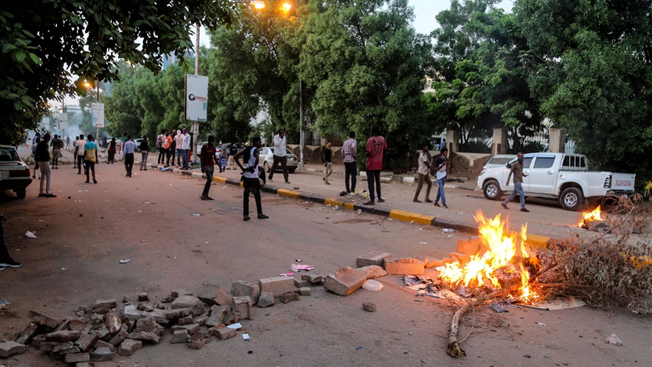 Foto - BAE Türkiye'nin teklifini kabul etmişti! Oyunbozanlık yaptılar: Az önce İHA'lar ile dehşet saçtılar