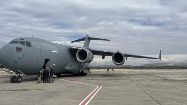Foto - BAE'den Türkiye'ye operasyon! Tamı tamına 202 uçak...