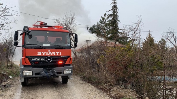Foto - Bağ evinde korkutan yangın