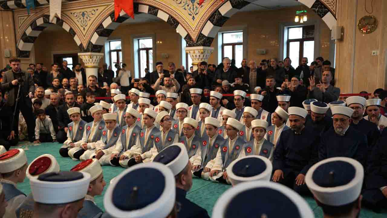 Bağcılar’da 67 hafız icazetle taçlandı