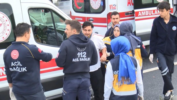 Foto - Bağcılar'da zincirleme kaza! 9 yaralı