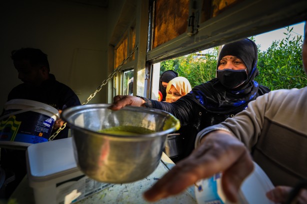 Foto - Bağdat'ta açılan aşevi ramazanda yoksulları doyuruyor