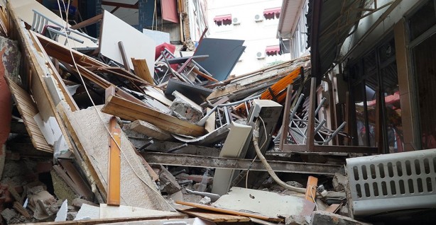 Foto - Bahar Candan'dan büyük ahlaksızlık! Bu kez ünlüler ayağa kalktı: Allah belanı versin