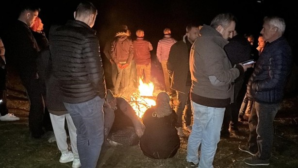 Foto - Bahçede kan donduran görüntü! Bir kişiye ait kafatası ve kemikler bulundu