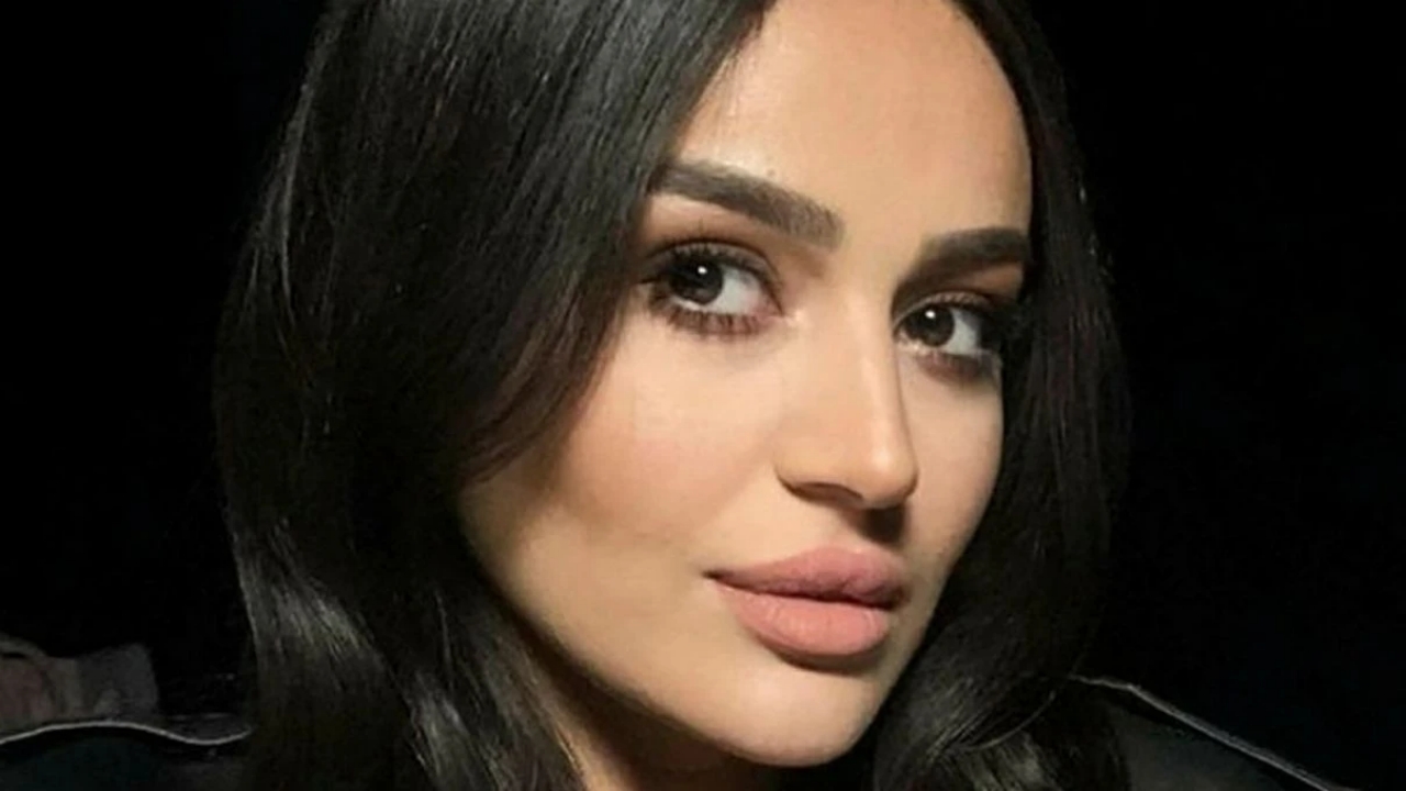 Foto - Bahçeli, "Alevi Açılımı"nın startını ünlü şarkıcıyla verecek! Genel merkezde buluştular