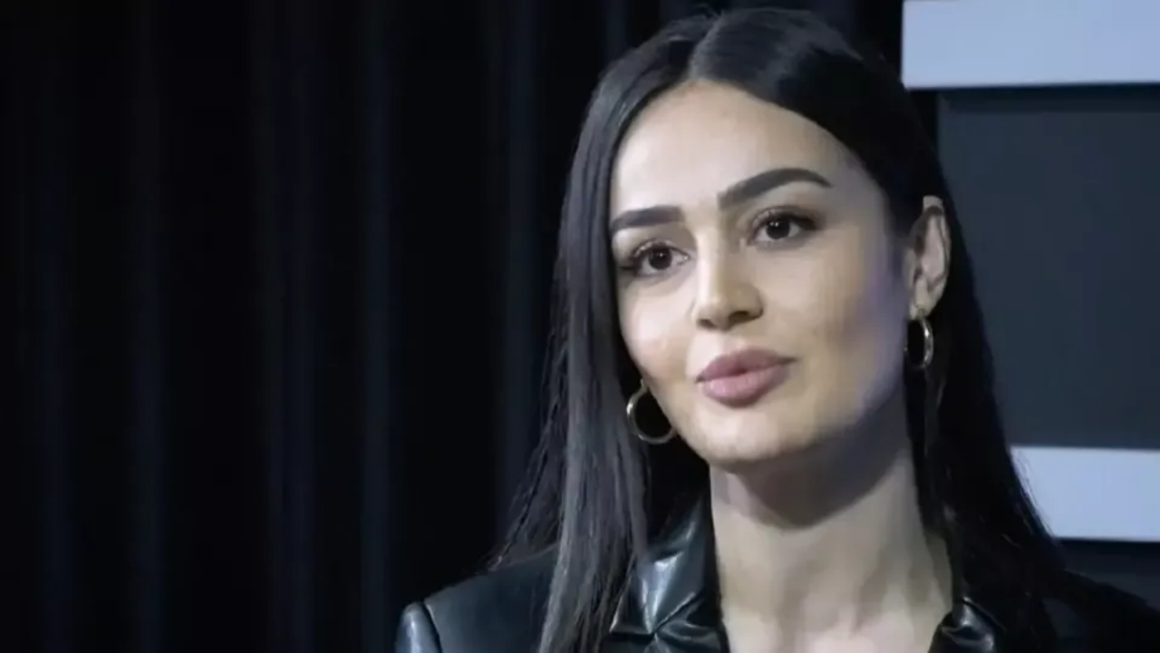 Foto - Bahçeli, "Alevi Açılımı"nın startını ünlü şarkıcıyla verecek! Genel merkezde buluştular