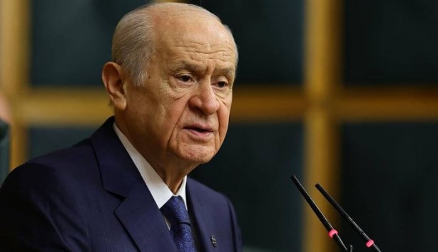 Foto - Bahçeli'den dikkat çeken poz