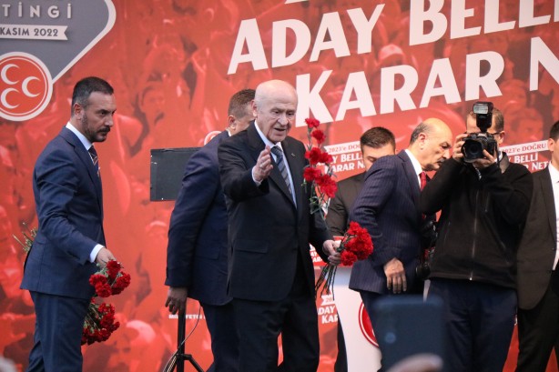 Foto - Bahçeli'den zehir zemberek sözler! 'Kılıçdaroğlu gavurun kılıcını sallayan milli güvenlik sorunudur'