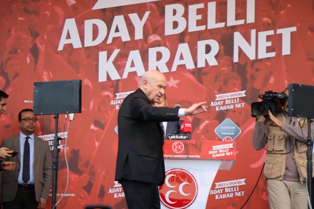 Foto - Bahçeli'den zehir zemberek sözler! 'Kılıçdaroğlu gavurun kılıcını sallayan milli güvenlik sorunudur'