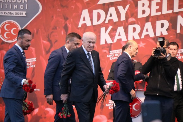 Foto - Bahçeli'den zehir zemberek sözler! 'Kılıçdaroğlu gavurun kılıcını sallayan milli güvenlik sorunudur'