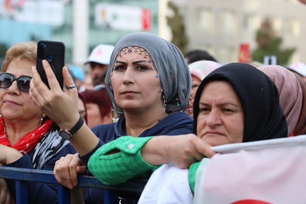 Foto - Bahçeli'den zehir zemberek sözler! 'Kılıçdaroğlu gavurun kılıcını sallayan milli güvenlik sorunudur'