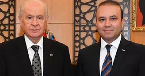 Bahçeli’nin basın danışmanı, açtı ağzını yumdu gözünü: Asıl sen kimsin lan