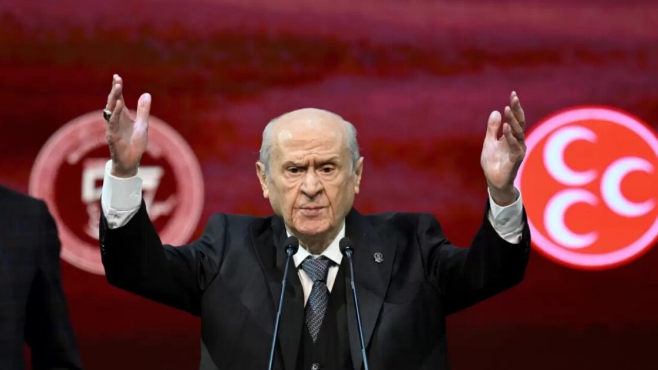 Bahçeli’nin "Türk"ü sehven "Kürt" oldu, MHP’ye yakın kurum anında kapının önüne koydu