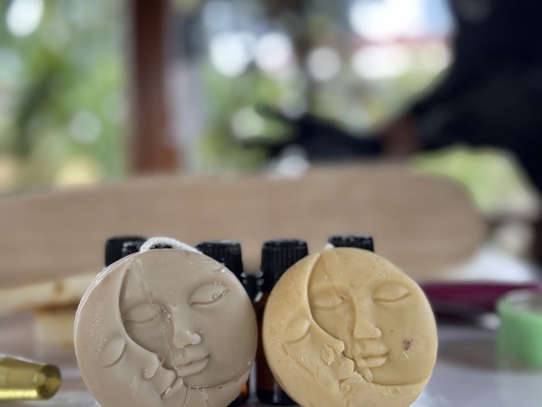 Foto - Bahçesinde yetiştiriyor! Bu sabun sivilce lekelerini yok ediyor