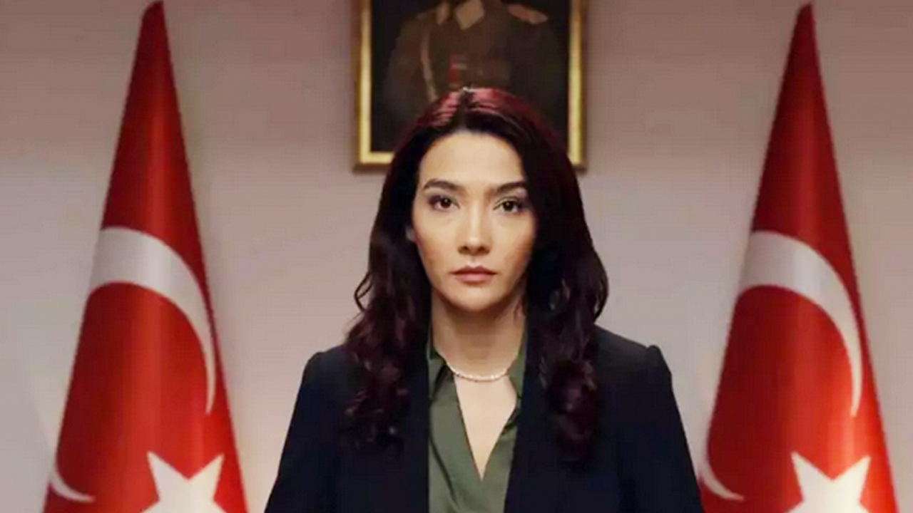 Foto - Bak sen şu Cem Yılmaz efendiye bak... Aybüke Pusat'a destek çıktı! Çok konuşulacak hamle öyle mi?