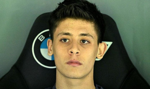 Foto - Bakalım ne diyecek! En beğenilen, en yüksek şanslı bir insan! Mağduru oynadı diyenlere cevap...