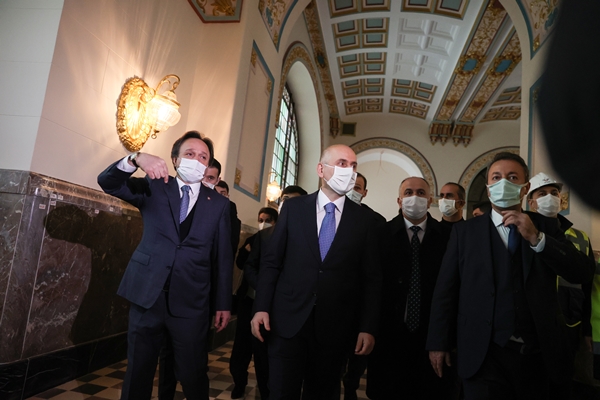 Foto - Bakan Adil Karaismailoğlu tarihi Haydarpaşa Garı'ndaki çalışmaları inceledi