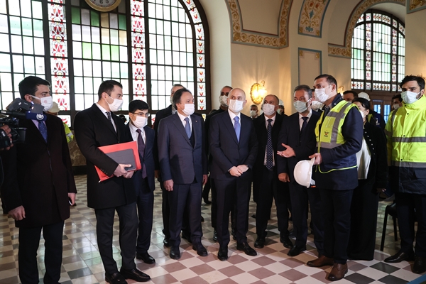 Foto - Bakan Adil Karaismailoğlu tarihi Haydarpaşa Garı'ndaki çalışmaları inceledi