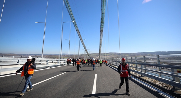 Foto - Bakan Adil Karaismailoğlu'ndan "Çanakkale Köprüsü" mesajı