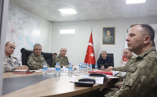 Foto - Bakan Akar açıkladı: 1 Ocak'tan itibaren 261 terörist etkisiz hale getirildi