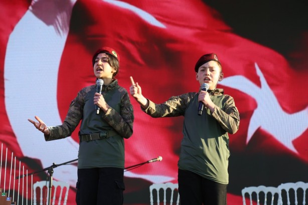 Foto - Bakan Akar: Hiçbir işçinin hakkını yedirmedik yedirmeyeceğiz